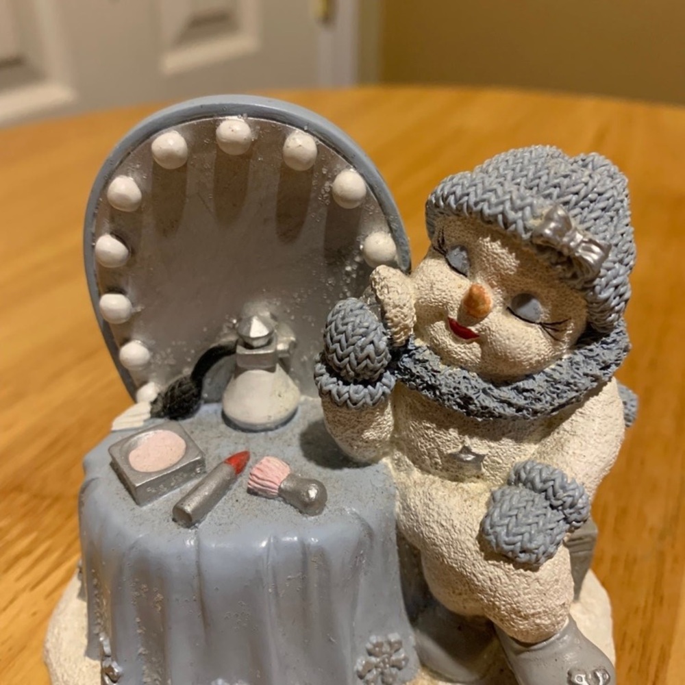 Snow Biddies “Aunt Crystal” Figurine